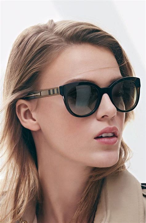 Burberry Sunglasses Accessories for Women .